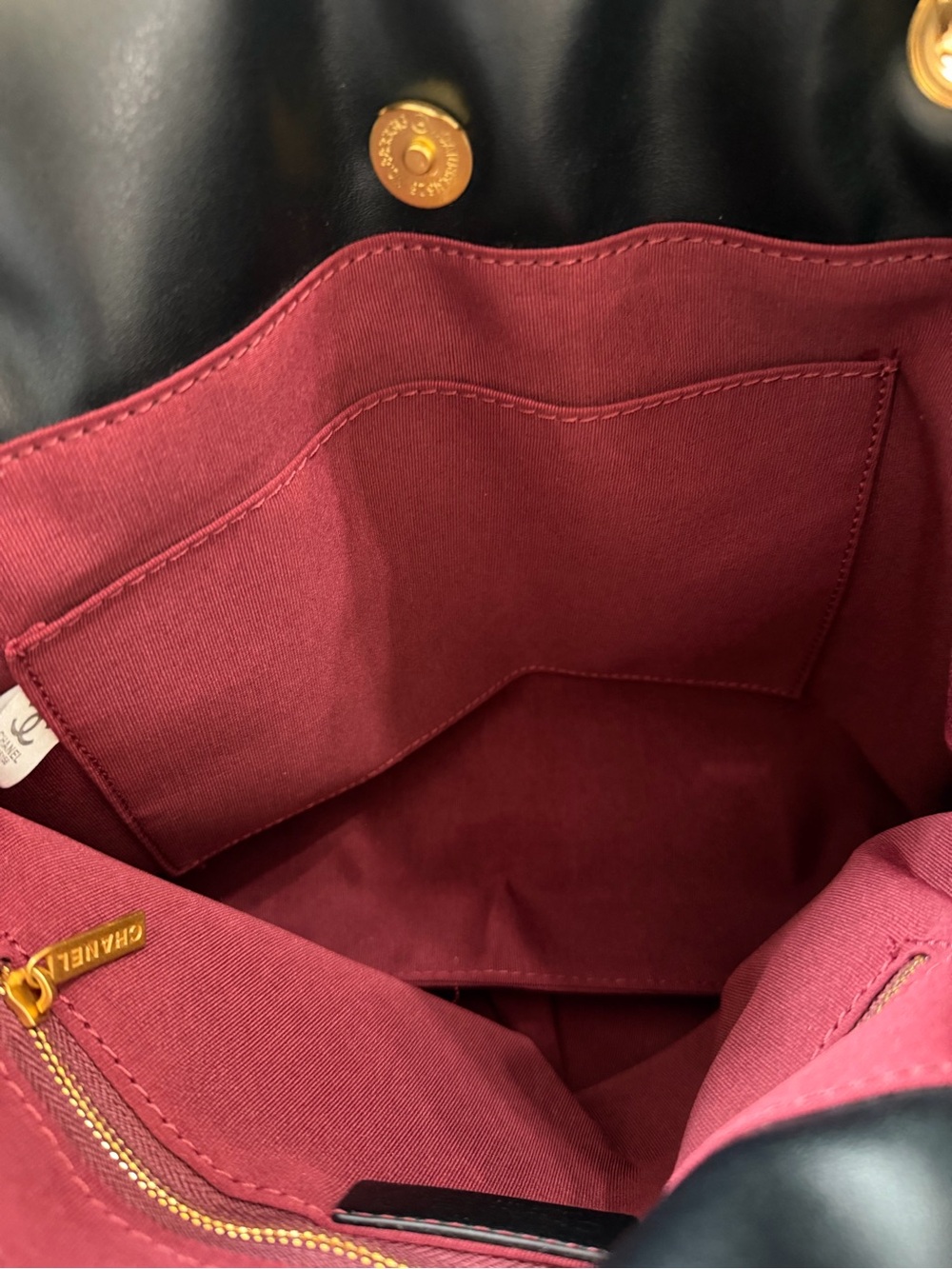 Chanel Handbag - Picture 6 of 10